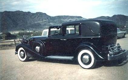 1933_TownCar_V16.jpg - 1933 V-16 Town Car