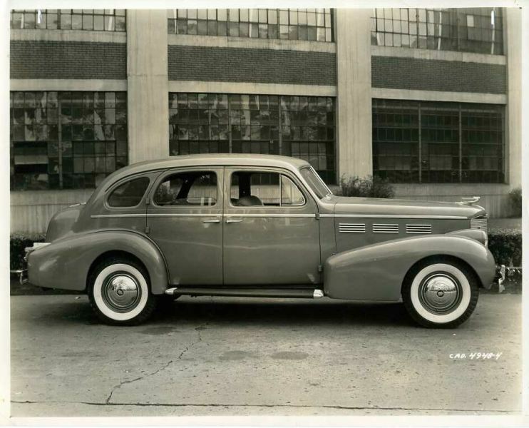 1938_60_Touring_Sedan_01_eb.jpg - 1938 Touring Sedan