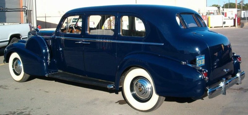 1938_75_5Pass_Sedan_03_eb_wright_calif_classics.jpg - 1938 Series 75 Imperial 5-Passenger Sedan