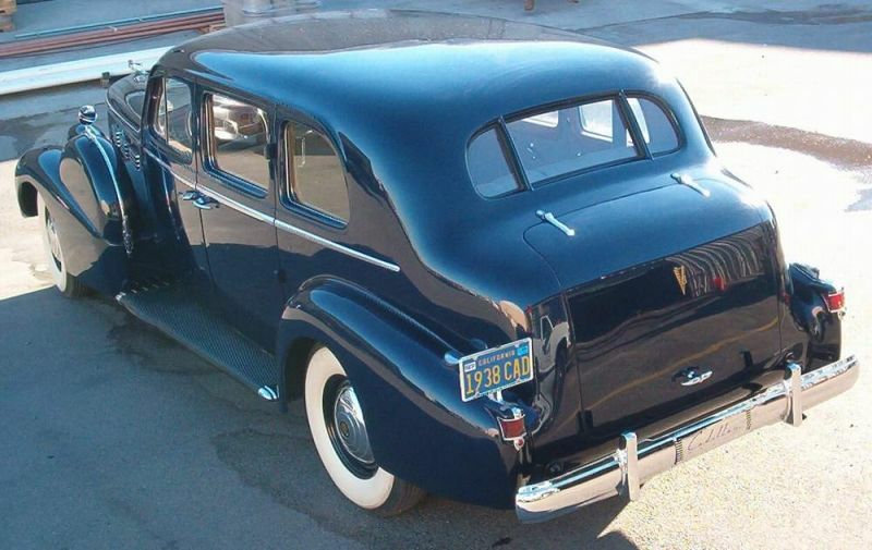 1938_75_5Pass_Sedan_11_eb_wright_calif_classics.jpg - 1938 Series 75 Imperial 5-Passenger Sedan