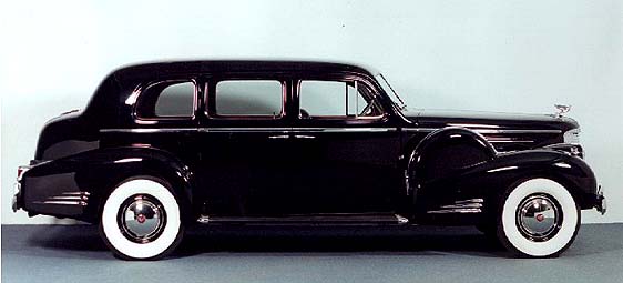 1938_90_V16_Limousine_02.jpg - 1938 Series 90 V16 Sedan