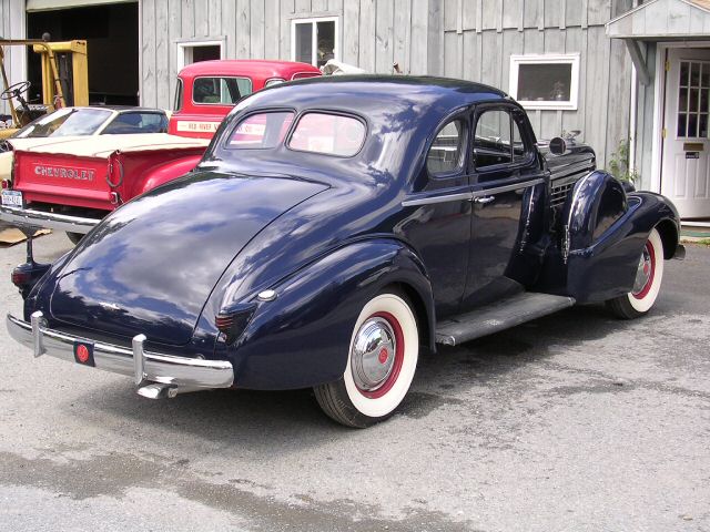 1938_LaSalle_2dr_Coupe_03_eb.JPG - 1938 LaSalle Coupe