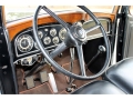 1932_Imperial_Sedan_Fleetwood_V12_15_ebHowden