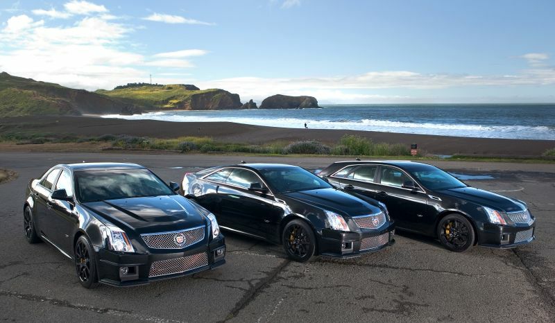 2011_CTS-V_Family01105.jpg - [de]Die Black Diamond Edition des CTS-V wird für alle drei Karosseriestile angeboten - Sedan, Coupé und Wagon - und zeichnet sich durch eine Vielzahl einzigartiger Merkmale aus, dazu gehören die exklusive schwarze und wie Diamanten funkelnde Lackierung, matt-graphitschwarze 19-Zoll Felgen, gelbe Brembo-Bremssättel, Recaro-Sitze und mitternachtschwarzes Sapele-Holz im Inneren[en]The Cadillac CTS-V Black Diamond edition is offered on all three body styles -- sedan, coupe and wagon -- and comes with a host of unique features, including the exclusive Black Diamond-like sparkle tri-coat paint, satin graphite 19-in. wheels, yellow Brembo brake calipers, Recaro seating and Midnight Sapele wood interior. (Photo by Martin Klimek for Cadillac)