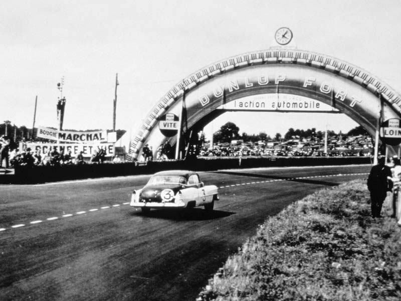 1950_Coupe_DeVille_LeMans_01_GM.jpg - 1950 Coupe DeVille in Le Mans