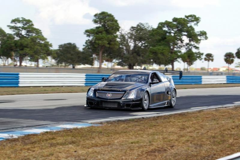 2011_CTS-V_Coupe_race_GM_1PRN0964.jpg - [de]2011 CTS-V Coupe Rennwagen[en]2011 CTS-V Coupe Race Car