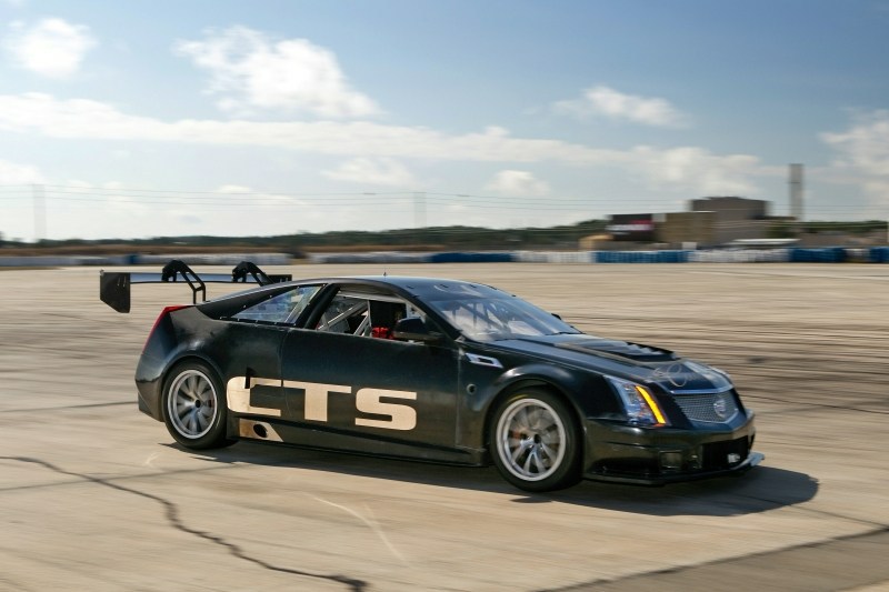 2011_CTS-V_Coupe_race_GM_2PRN7385.jpg - [de]2011 CTS-V Coupe Rennwagen in Sebring[en]2011 CTS-V Coupe Race Car at Sebring