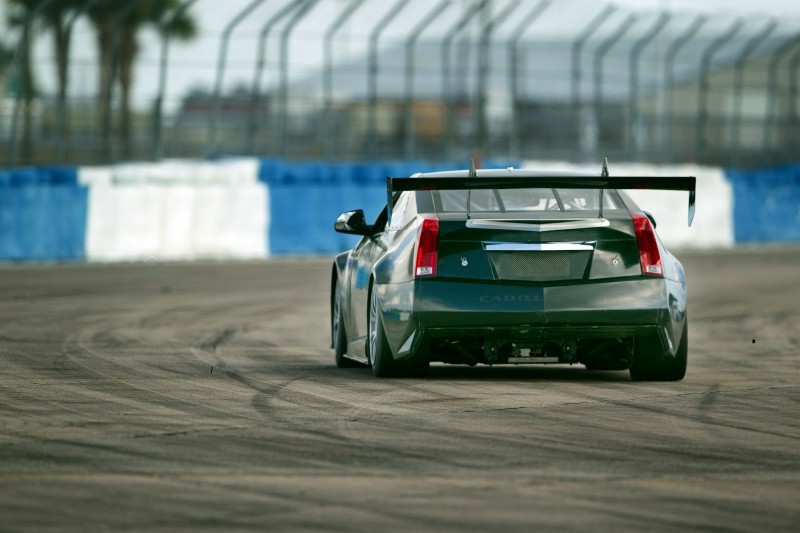 2011_CTS-V_Coupe_race_GM_3PRN6972.jpg - [de]2011 CTS-V Coupe Rennwagen in Sebring[en]2011 CTS-V Coupe Race Car at Sebring