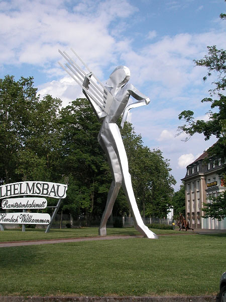 Speyer_230508_056.JPG - Skulptur beim Technikmuseum