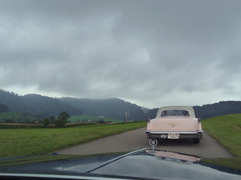 P1110417.JPG - Wir nähern uns dem Fahrzeugmuseum Bäretswil