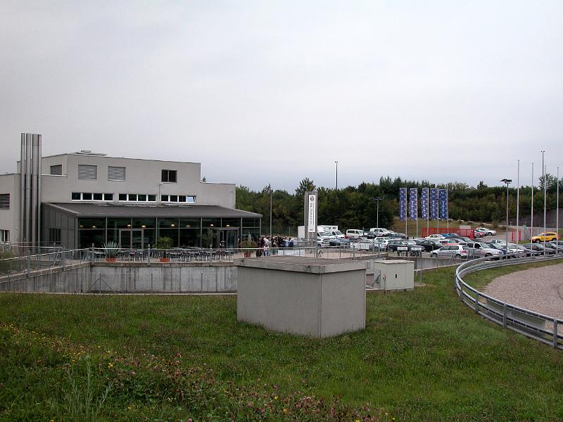 DSCN6580.JPG - Das Hauptgebäude mit Restaurant