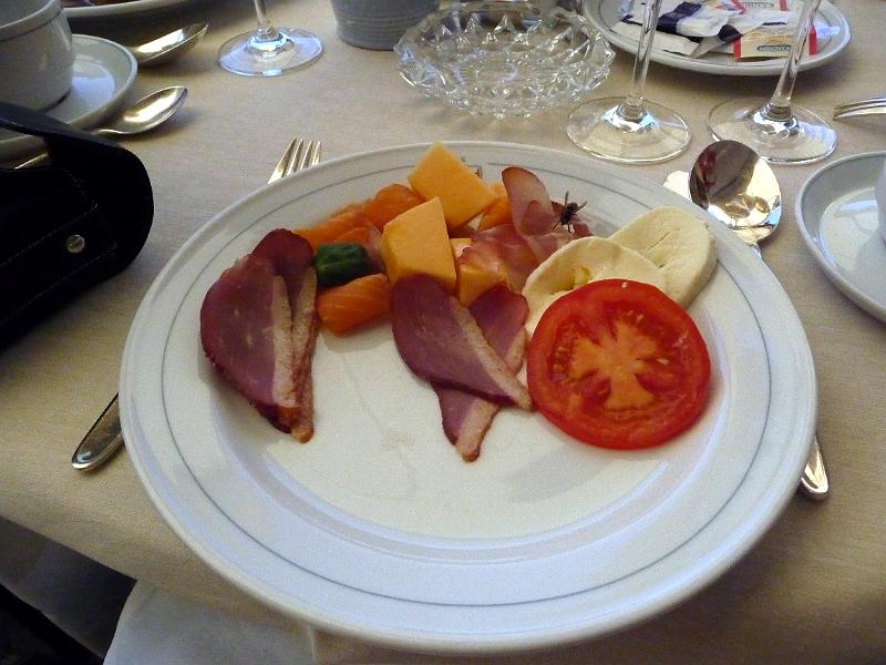 P1110102.JPG - -