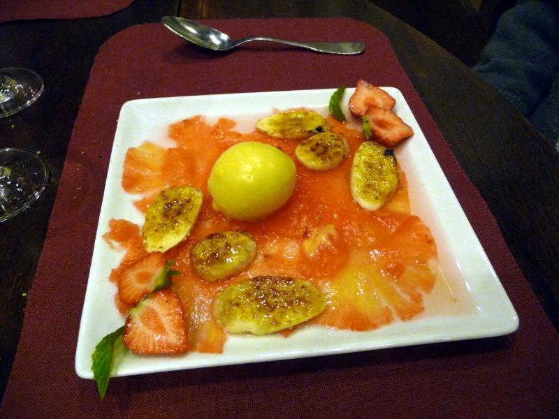 20100831-45_P1210637.JPG - oder ein Ananas-Carpaccio