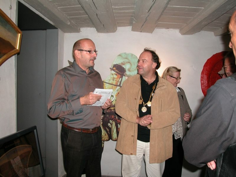 400_DSCN2771.JPG - Anschliessend führte der Stadtarchivar Werner Warth durch das interessante Stadtmuseum...        