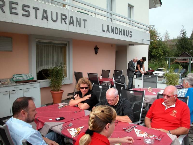 578_DSCN2806.JPG - Nach kurzer Fahrt trafen wir  im Restaurant Landhaus ein         