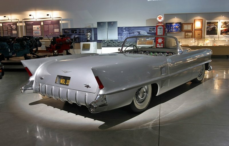 1953_LeMans_02_HeritageCenter_supercars-net.jpg - 1953 Cadillac LeMans