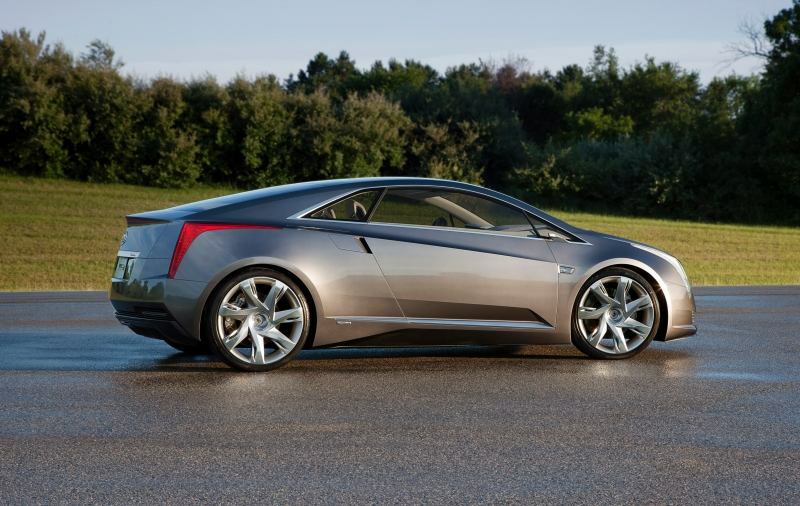 2011_Cadillac_ELR_00291.jpg - [de]Cadillacs dramatisches Luxus-Coupé ELR mit Elektroantrieb und Range Extender[en]Cadillac's dramatic luxury coupe ELR with extended-range electric vehicle technology