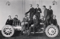 1912_Chassis_SelfStarter_w_Engineers_W12CA-HV02