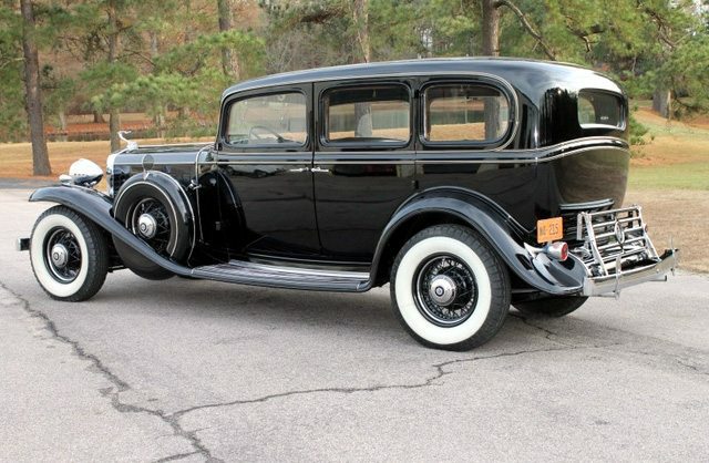1932_Imperial_Sedan_Fleetwood_V12_02_ebHowden.jpg - 1932 Imperial Sedan Fleetwood V12