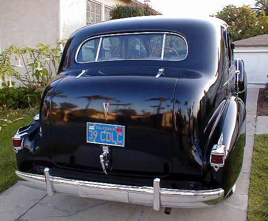 1939_75_03.jpg - 1939 Series 75 Sedan