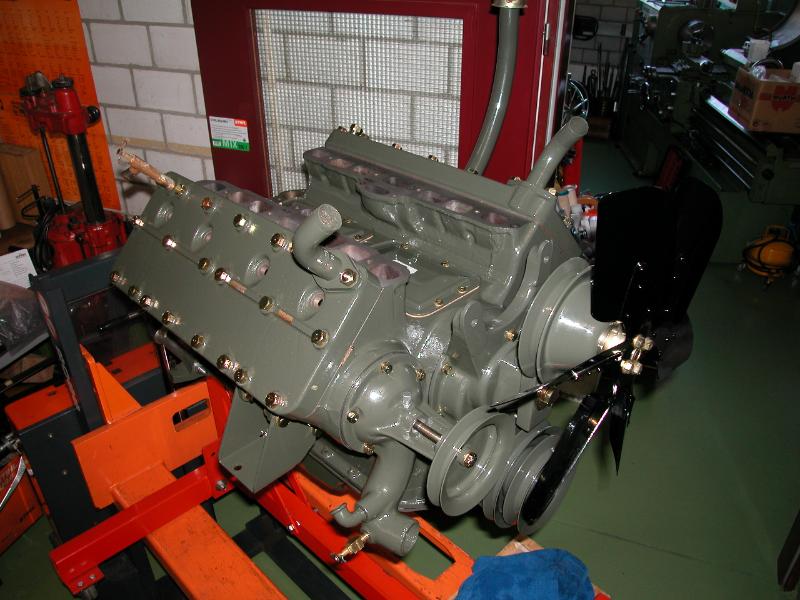 049_DSCN0562.JPG - [de]Langsam sieht es wie ein Motor aus[en]It begins to look like an engine