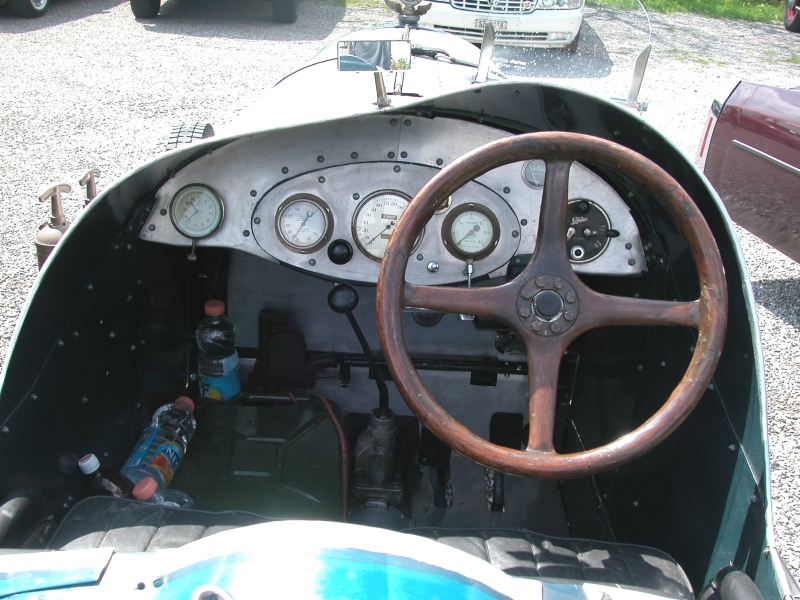 486__DSCN3339.JPG - Cockpit              