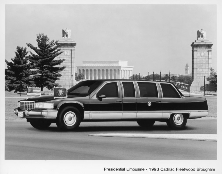 1993_Fleetwood_Brougham_Presidential_Limousine.jpg - 1993 Cadillac Fleetwood Brougham -- Presidential Limousine